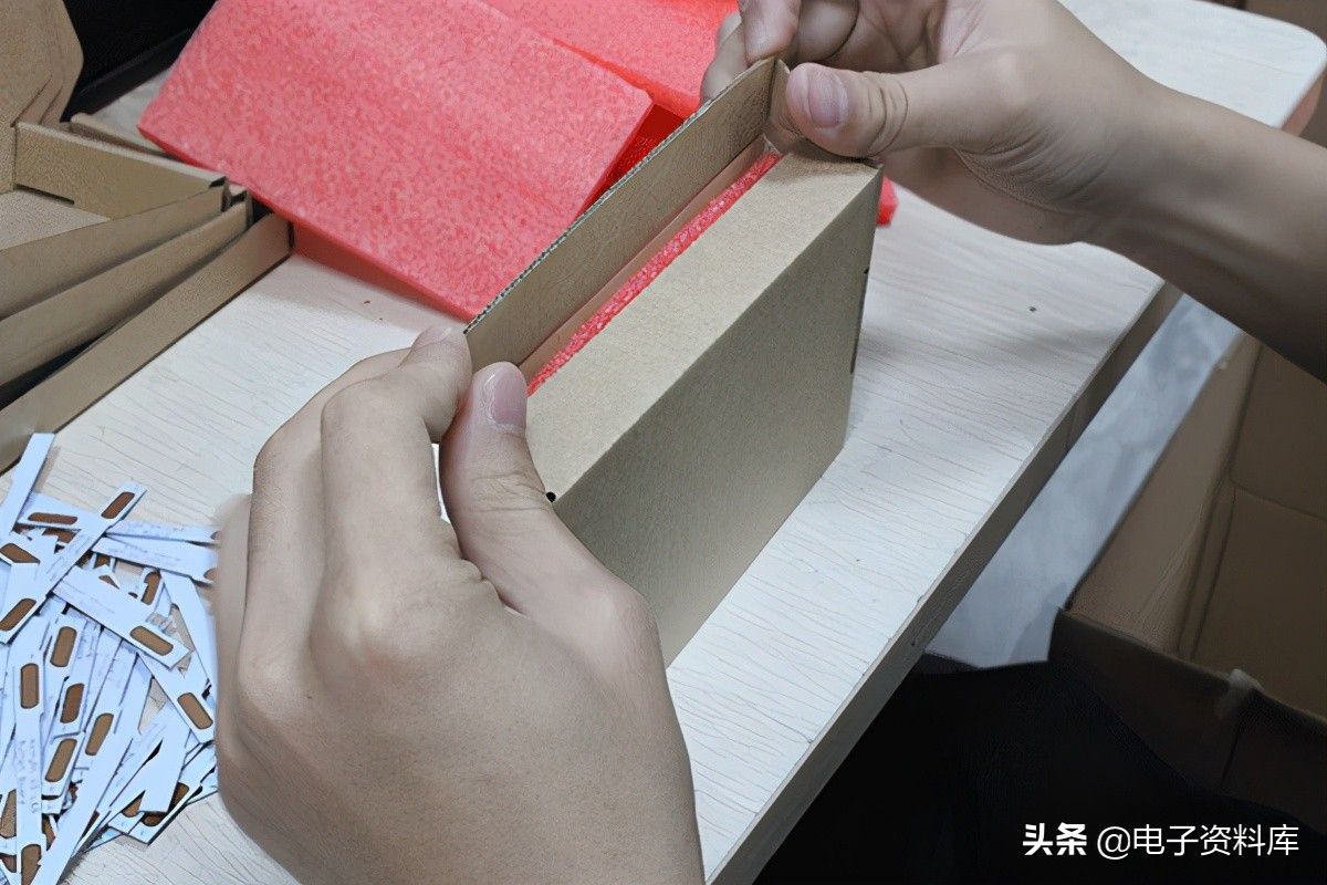 PCB組裝(PCBA):4個步驟和所需的相關(guān)機(jī)器