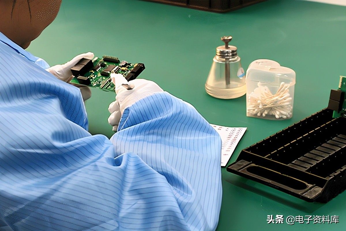 PCB組裝(PCBA):4個步驟和所需的相關(guān)機(jī)器